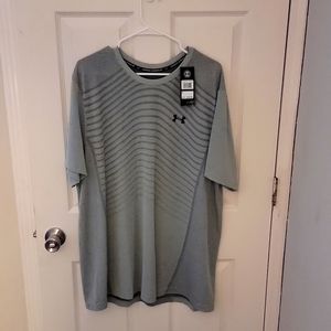 Under armour heat gear shirt xxl